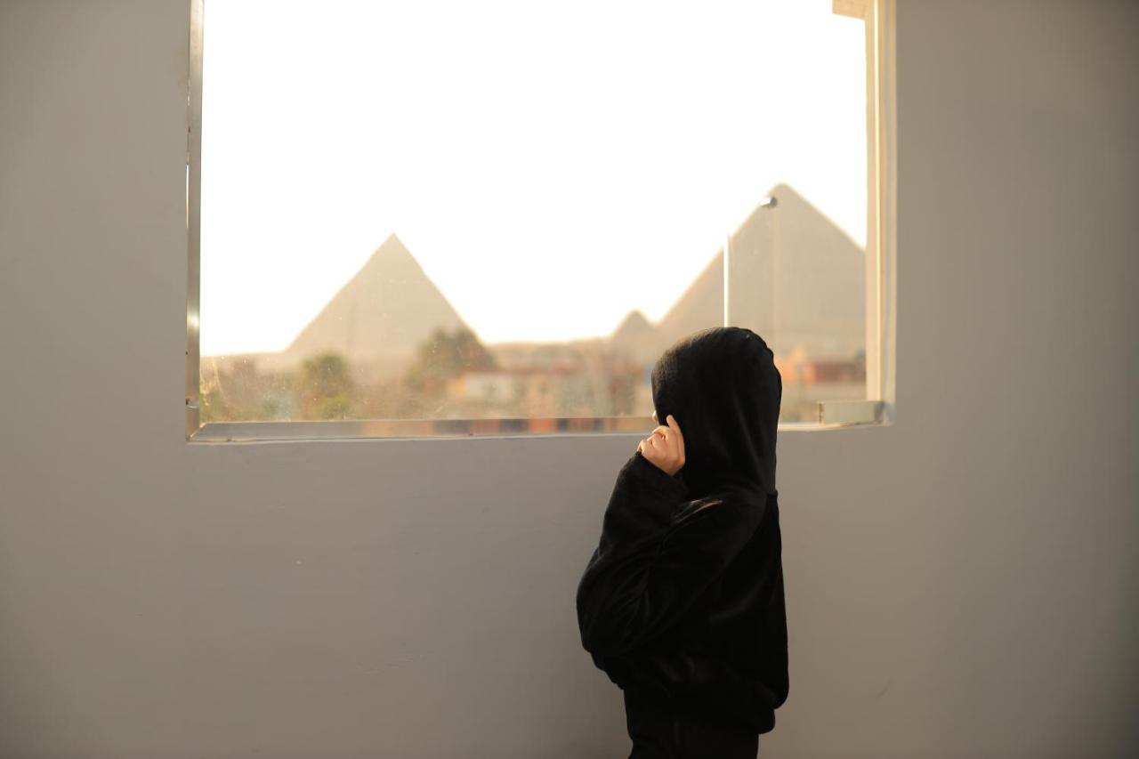 Three Golden Pyramids Bed & Breakfast Kairo Bagian luar foto