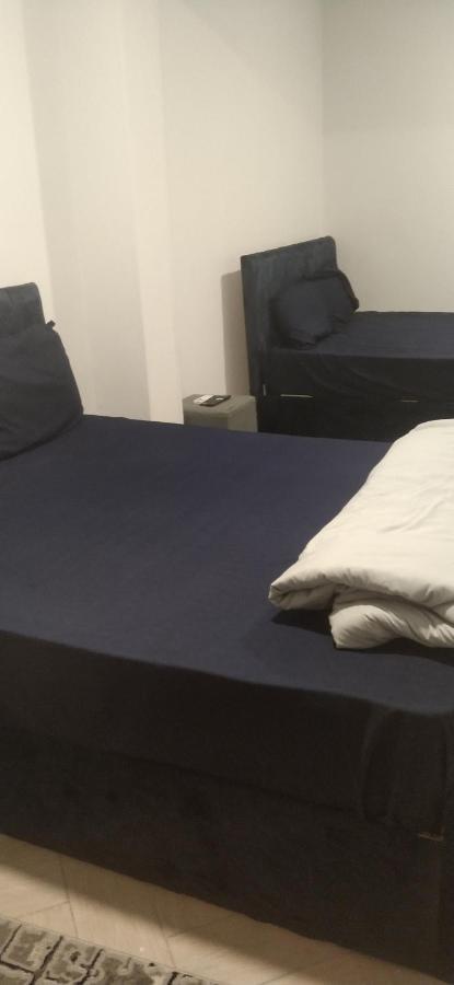 Three Golden Pyramids Bed & Breakfast Kairo Bagian luar foto